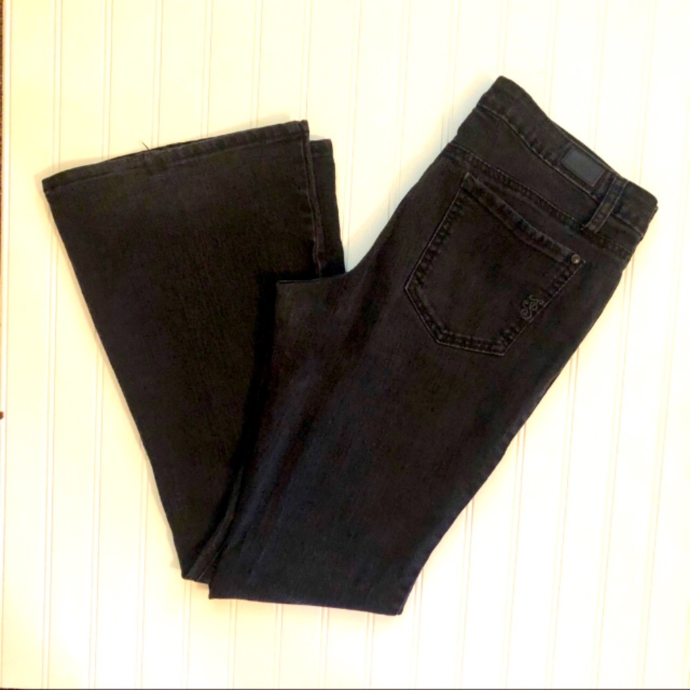 Black Jessica Simpson Bell bottoms! 🖤